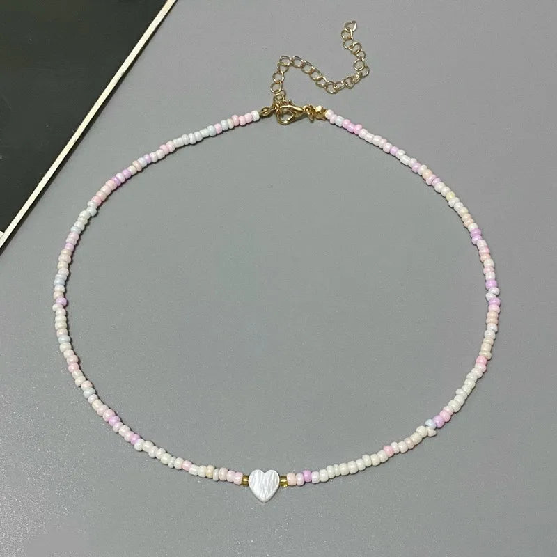 Nature Shell Love Heart Choker Necklace in Rainbow Colors